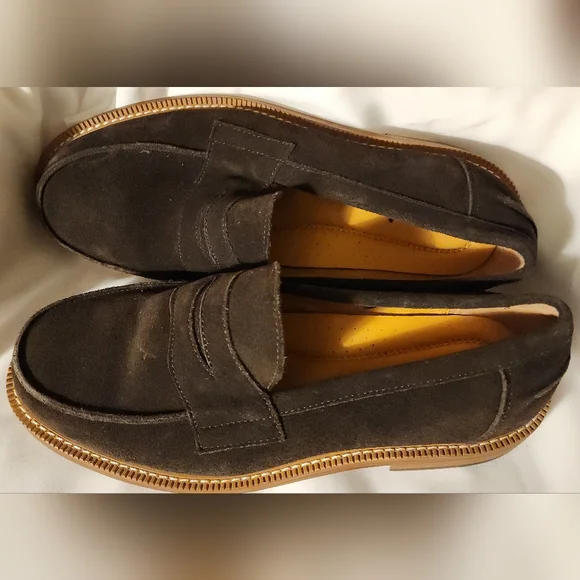 Express genuine suede dark brown loafer. Sz 9 & 12. New - Picture 2 of 4